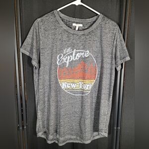 Maurices Gray Graphic Tee - Let's Explore New York - Large
